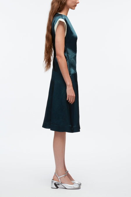 #color_deep-ocean-citrus