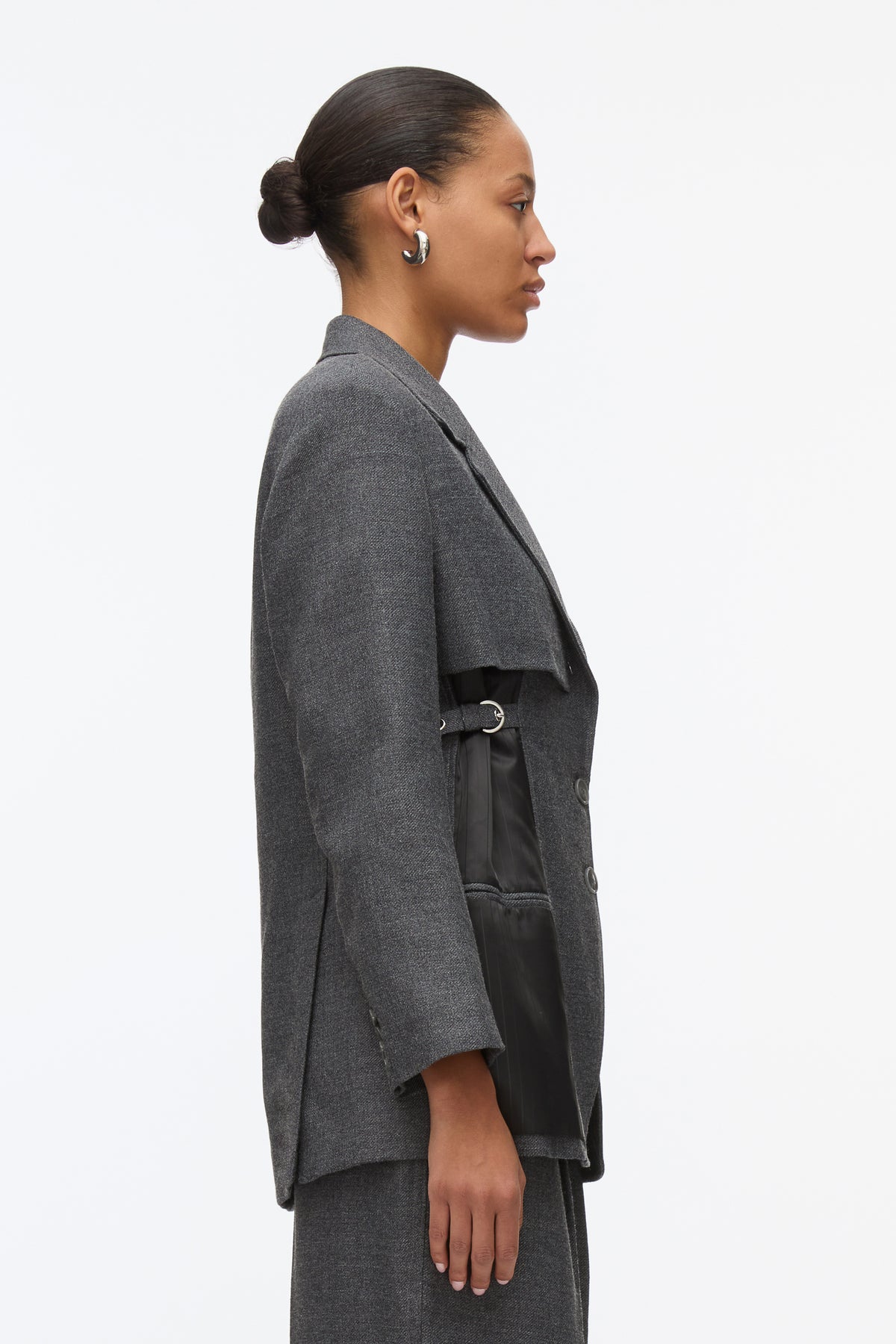 Une Broche D'exception En Argent Massif Et Agate Verte. Un Design Pr%c3%a9cis Qui Apport