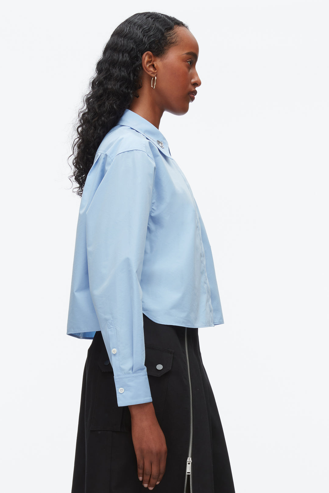 Cropped Shirt with Embroidered Collar
