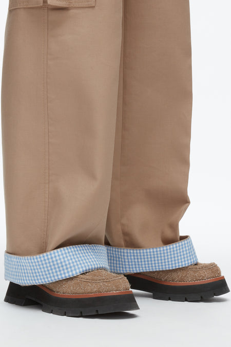 #color_praline-multi