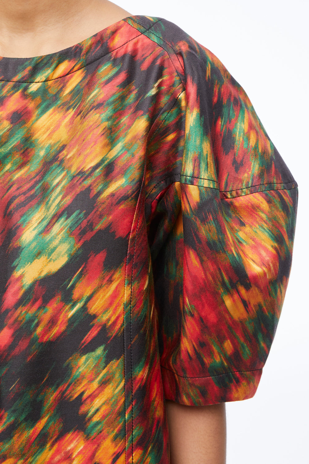 #color_blurred-floral-multi