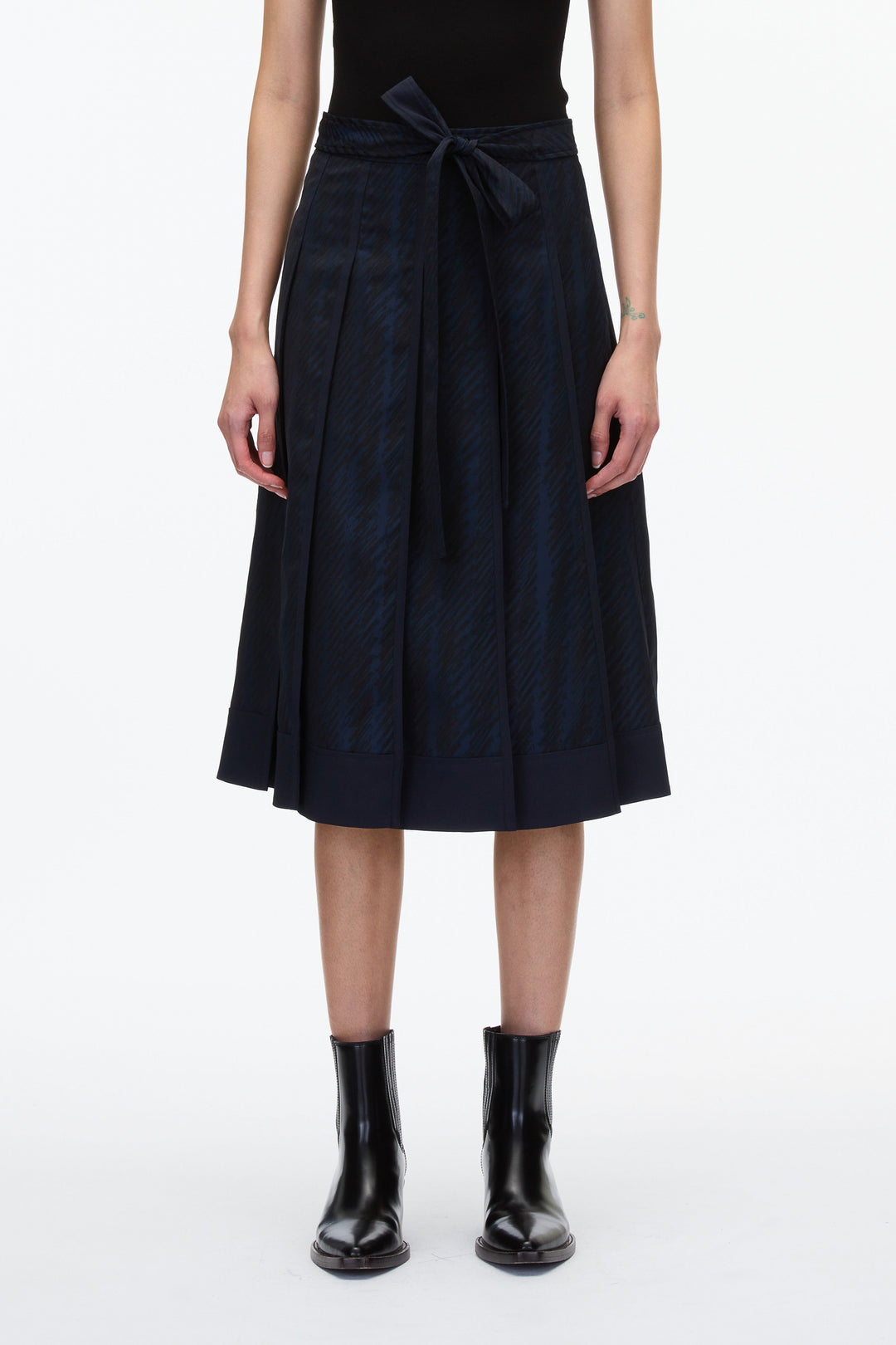 Jacquard Pleated Skirt with Tie Waist
