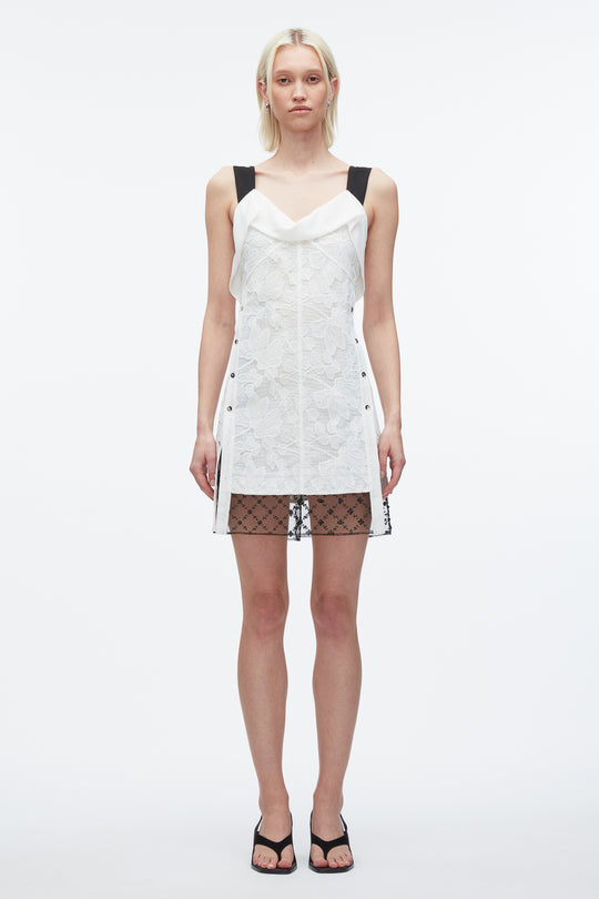 #color_white-blk
