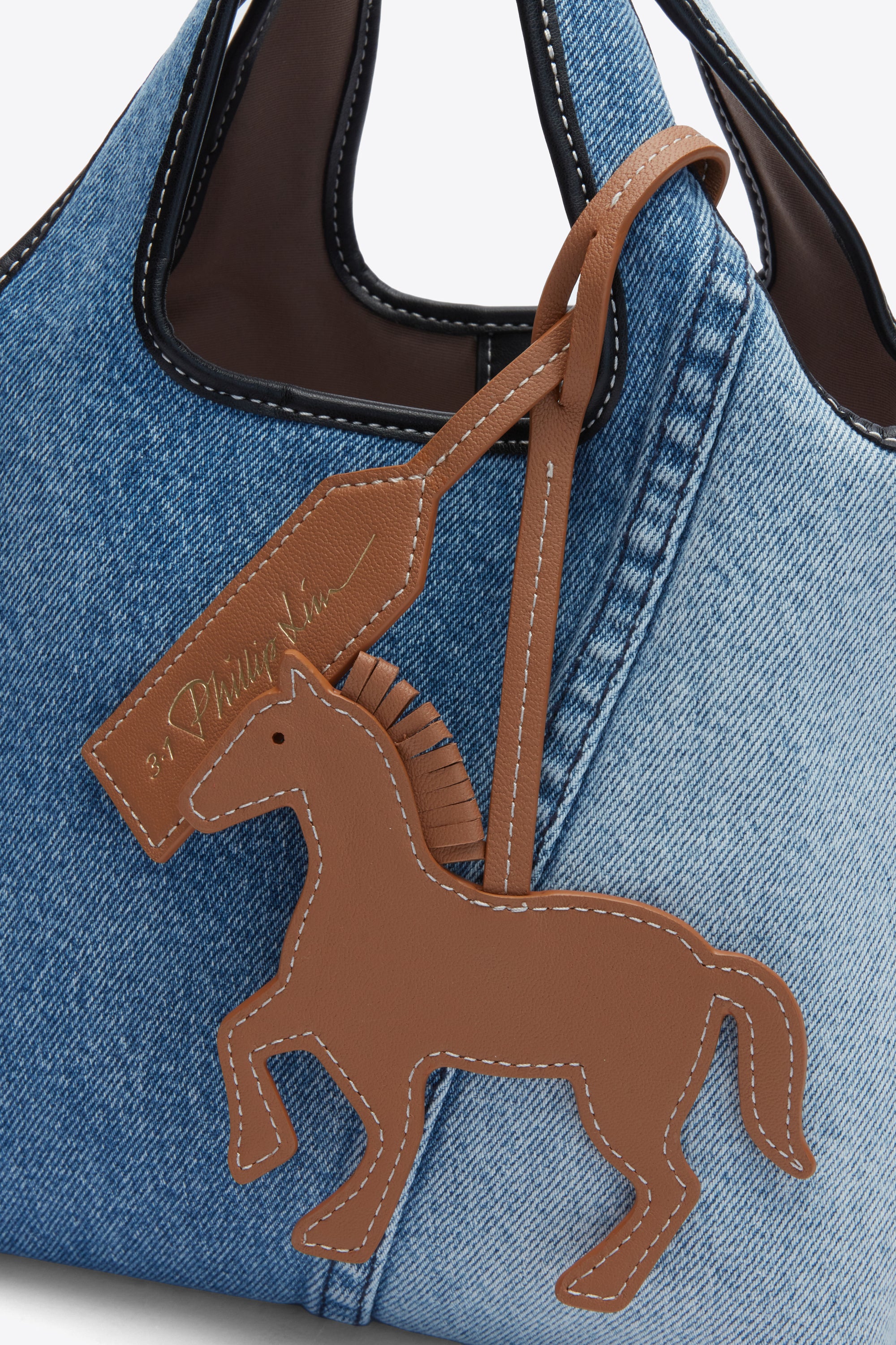 値下げ 3.1 Philip Lim 新品タグ付き カラフルロゴトップス 3.1 Phillip Lim - 値下げ 3.1 Philip Lim 新品タグ付き カラフルロゴ