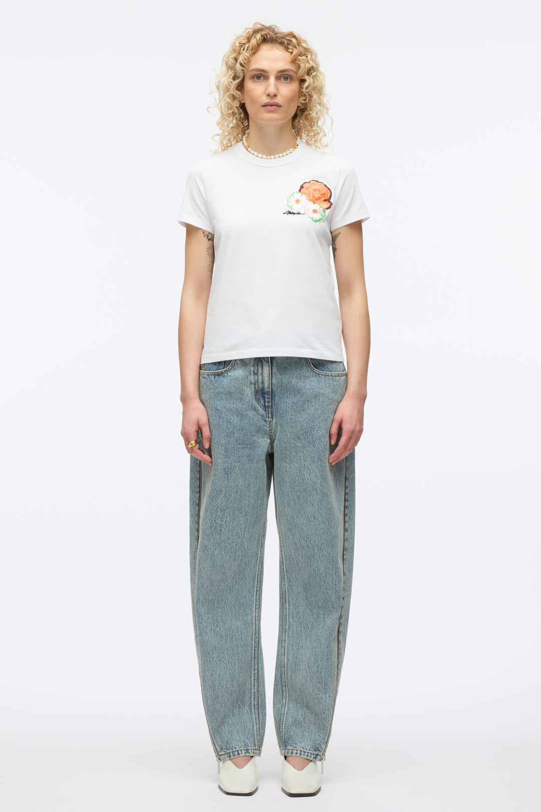 Cropped Tee with Bouquet Embroidery