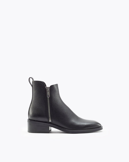 Alexa Boots