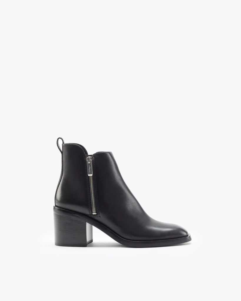 Alexa Boots